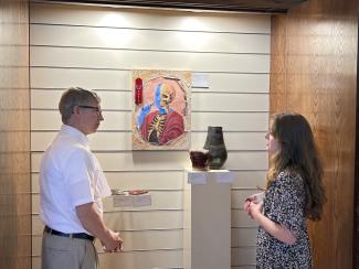 art viewing