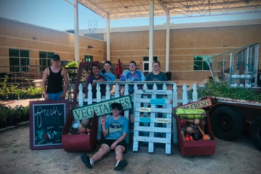 farmers market group of students