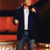 Peter Noone singing